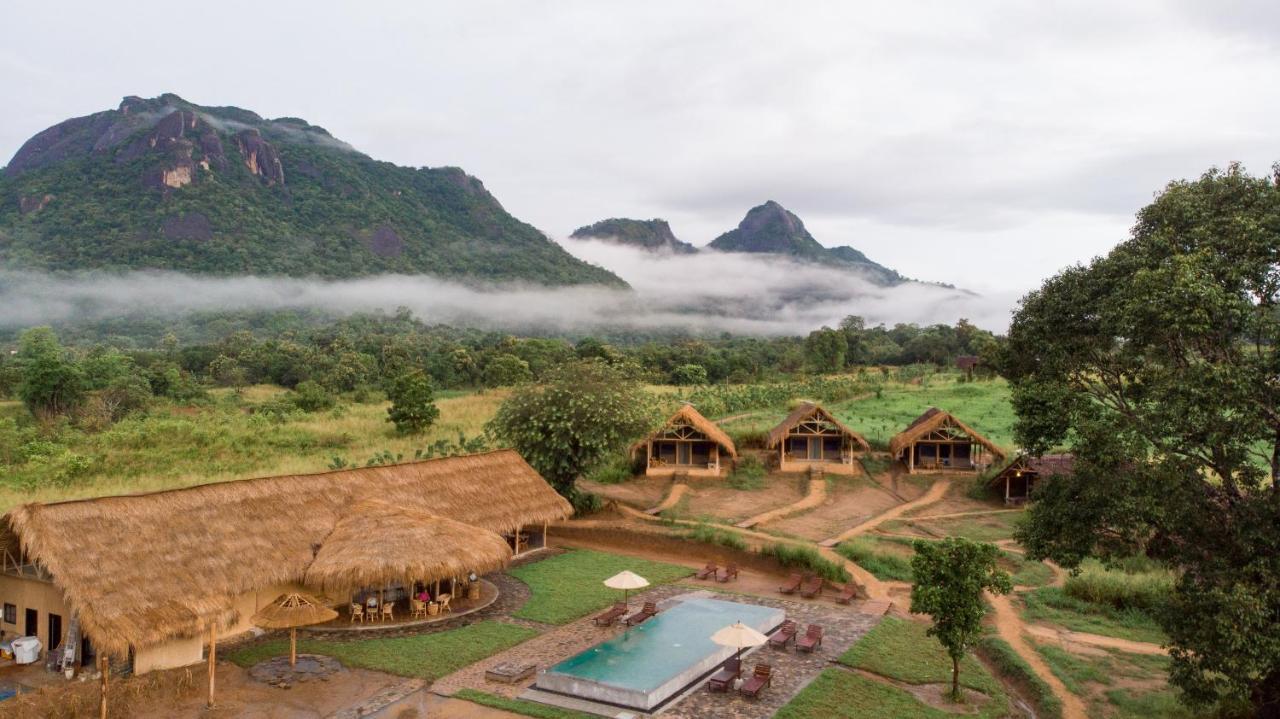 Wild Glamping Gal Oya - Thema Collection Hotell Galgamuwa  Exteriör bild